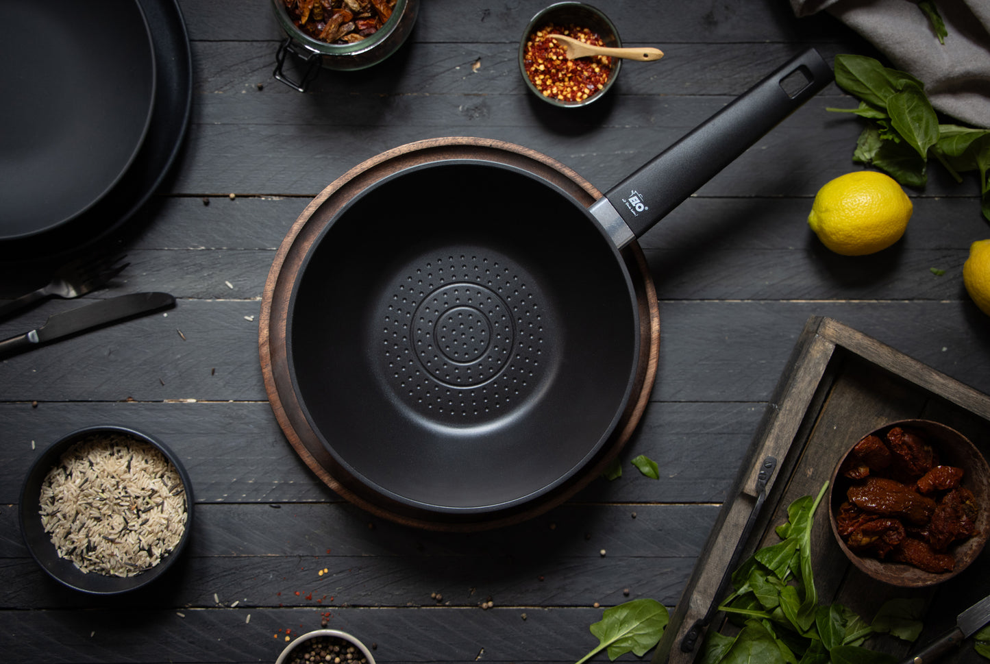 Stekepanne i helstøpt aluminium med "Non Stick" Belegg 16/20/24/28 og 32 cm